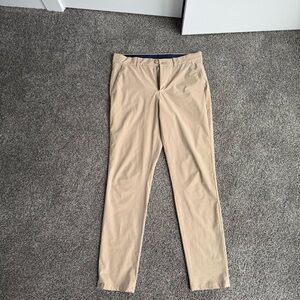Men’s Mizzen+Main Helmsman Chino Pants